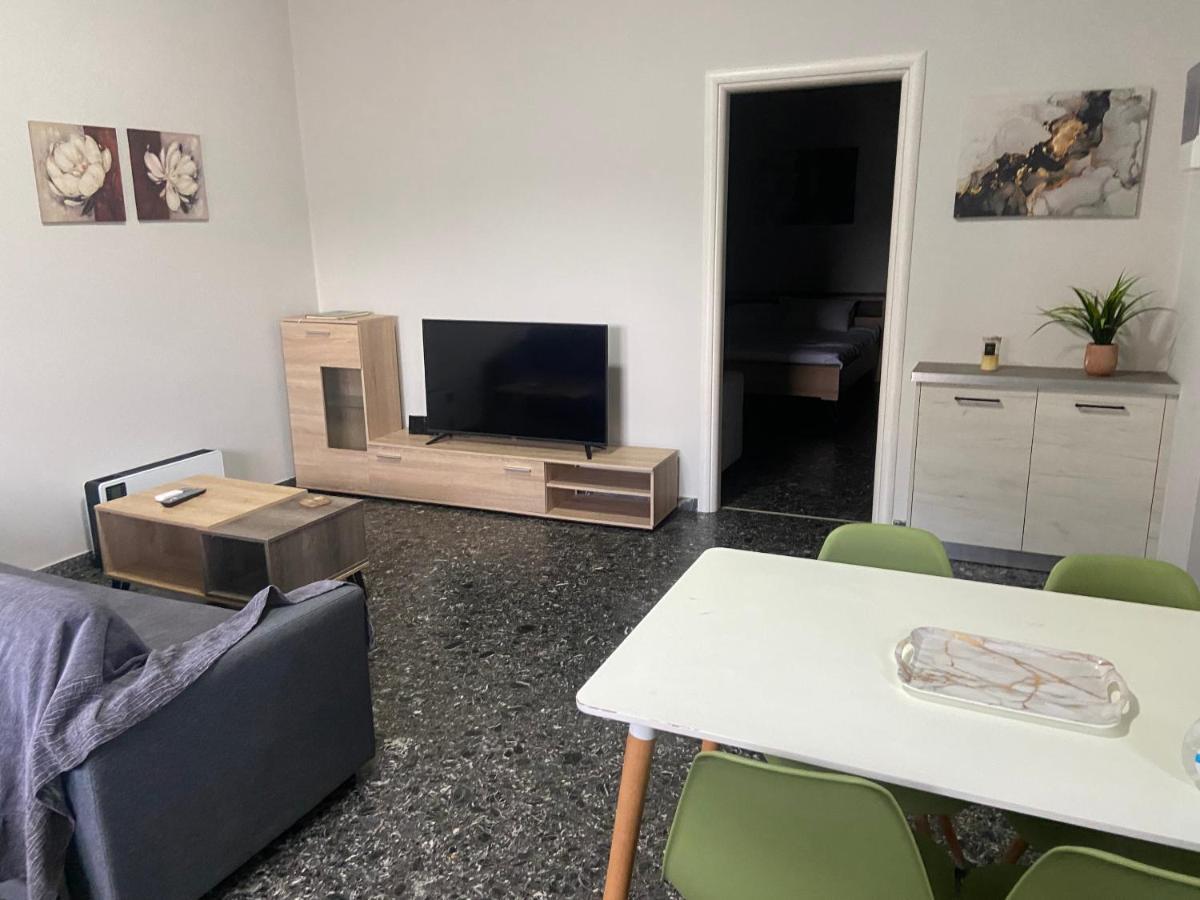 Superior Apartments 코로피온 외부 사진