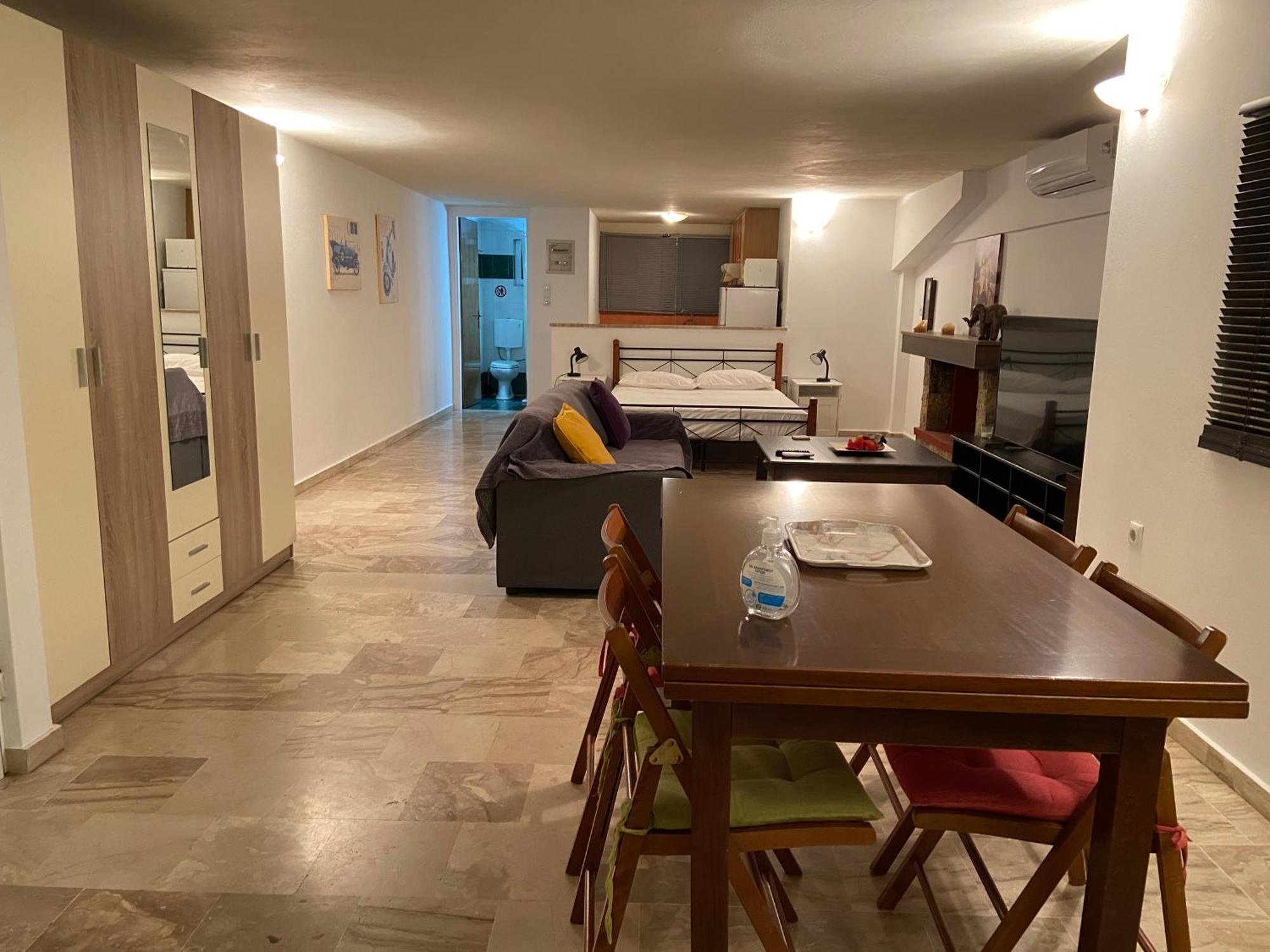 Superior Apartments 코로피온 외부 사진